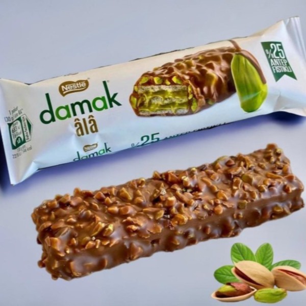 Nestlé Damak Ala Pistachio Wafer | Milk Chocolate Coated Snack (30g x 12)