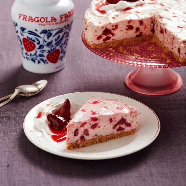 Fabbri Strawberries in Syrup – 600g Italian Dessert Jar Fabbri Strawberries in Syrup – 600g Italian Dessert Jar