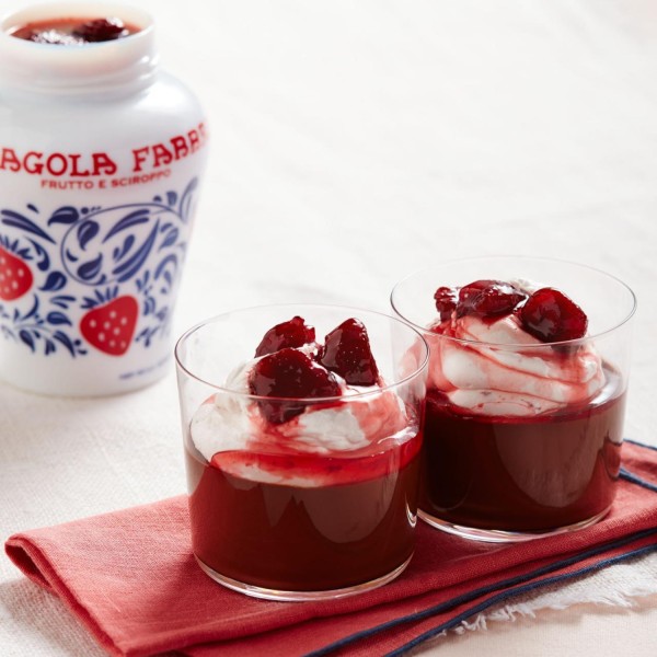 Fabbri Strawberries in Syrup – 600g Italian Dessert Jar Fabbri Strawberries in Syrup – 600g Italian Dessert Jar