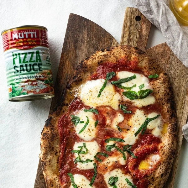 Mutti Pizza Sauce Aromatica - Ready to Use - 400g