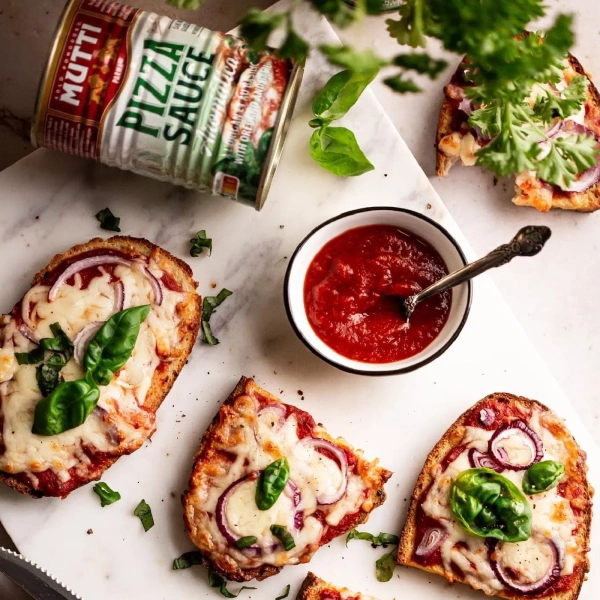 Mutti Pizza Sauce Aromatica - Ready to Use - 400g