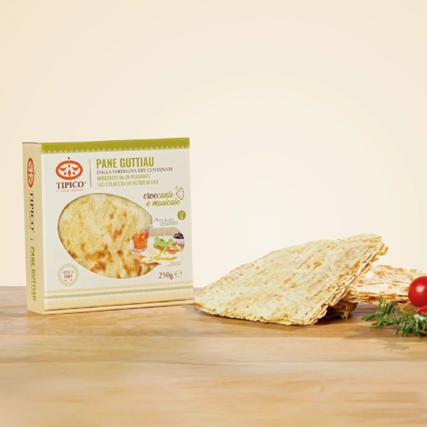 Pane Guttiau – Sardinian Flatbread with Olive Oil and Salt – Authentic Italian Snack