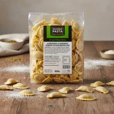 Aubergine & Sundried Tomato Vegan Mezzelune 500 g – Passione Pasta