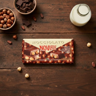 Nocciolato Gianduja Chocolate with Whole Hazelnuts 130g – Novi